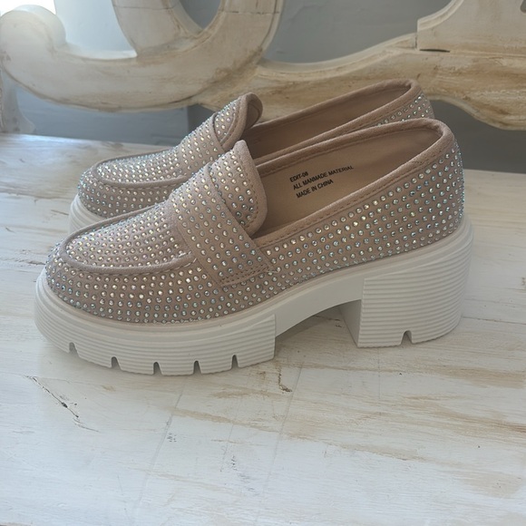 Rouge Helium Pink and‎ White Loafers with Modern Chunky Sole Size 7 - Picture 4 of 5